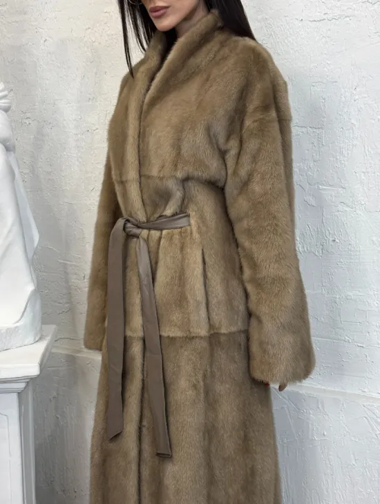 Элегантная норковая шуба кимоно с V-образным воротником в цвете Pastel