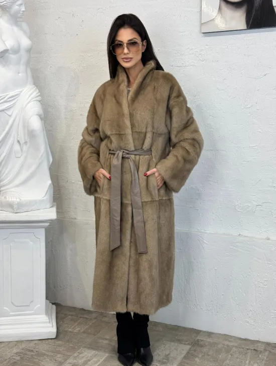 Элегантная норковая шуба кимоно с V-образным воротником в цвете Pastel