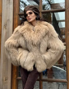 Шуба женская из меха тонированной лисы - английский воротник