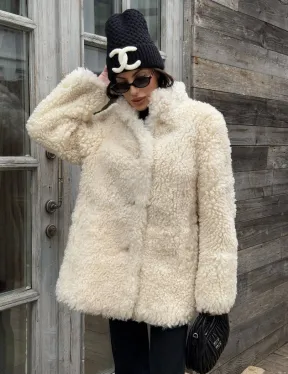 Женская шуба - дубленка двухсторонняя из натурального меха тиградо, стойка воротник