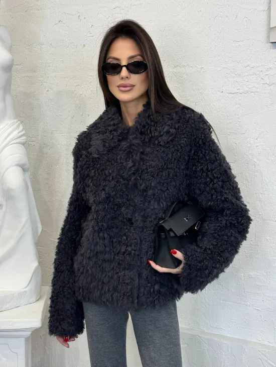 Короткая шуба - дубленка из натуральной овчины,  воротник апаш