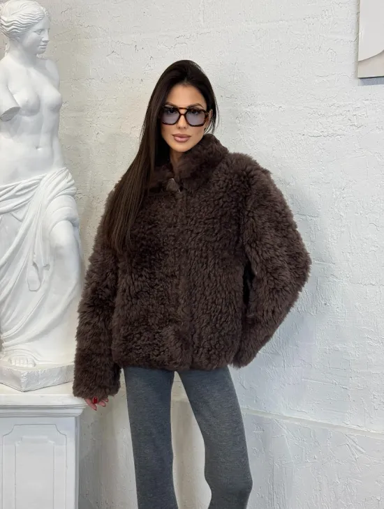 Полушубок - куртка женская из натуральной овчины с воротником апаш