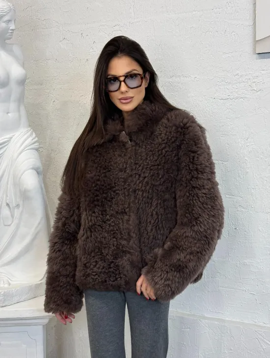 Полушубок - куртка женская из натуральной овчины с воротником апаш