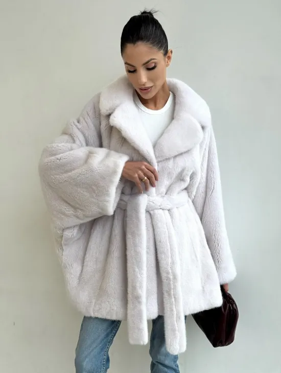 Premium шуба Летучая мышь из меха норки SAGA FURS с потайным меховым поясом