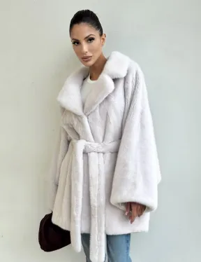 Premium шуба Летучая мышь из меха норки SAGA FURS с потайным меховым поясом