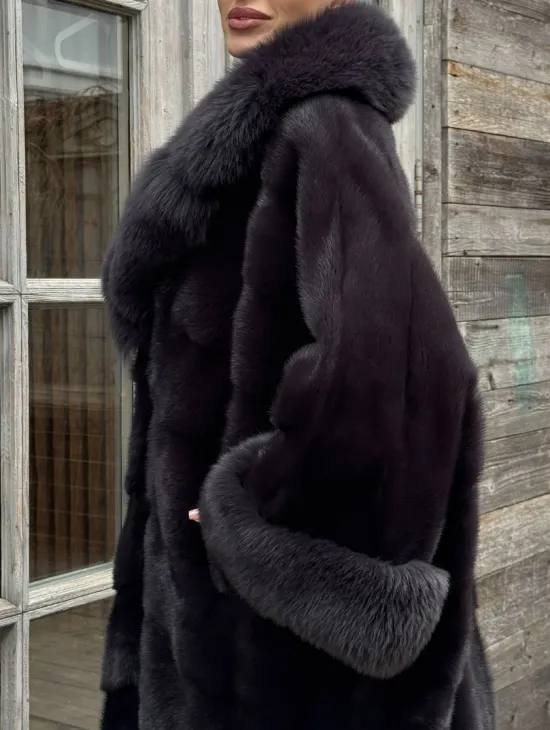 Женская норковая шуба в стиле «Бохо» с отделкой на воротнике и рукавах из меха песца