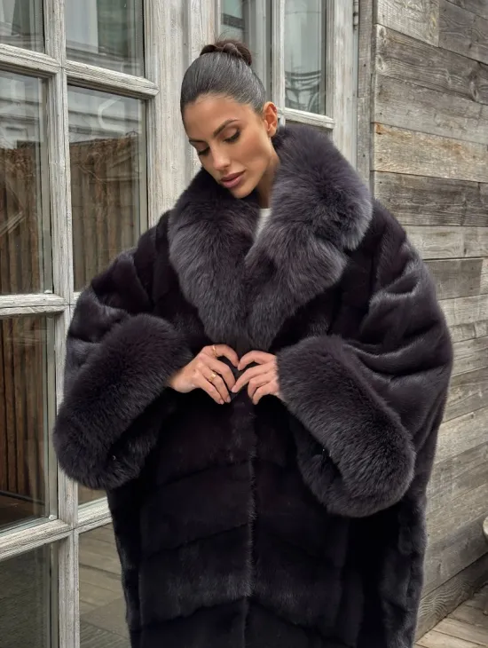 Женская норковая шуба в стиле «Бохо» с отделкой на воротнике и рукавах из меха песца