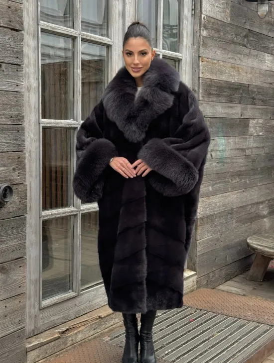 Женская норковая шуба в стиле «Бохо» с отделкой на воротнике и рукавах из меха песца