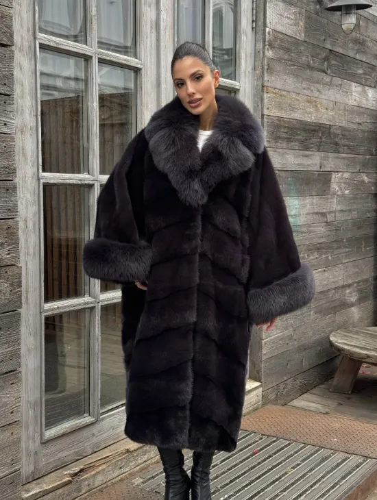 Женская норковая шуба в стиле «Бохо» с отделкой на воротнике и рукавах из меха песца