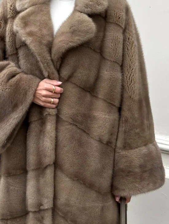 Норковая шуба Бохо из меха скандинавской норки Pastel (большие размеры)