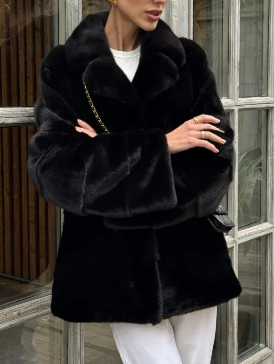 Черный короткий полушубок из плюшевой норки VELVET с английским воротником