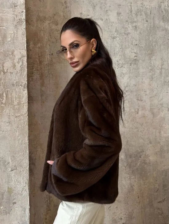 Полушубок женский из меха аукционной норки Браун Вельвет