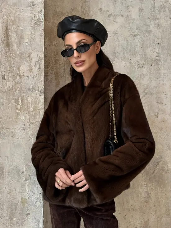 Полушубок женский из меха аукционной норки Браун Вельвет