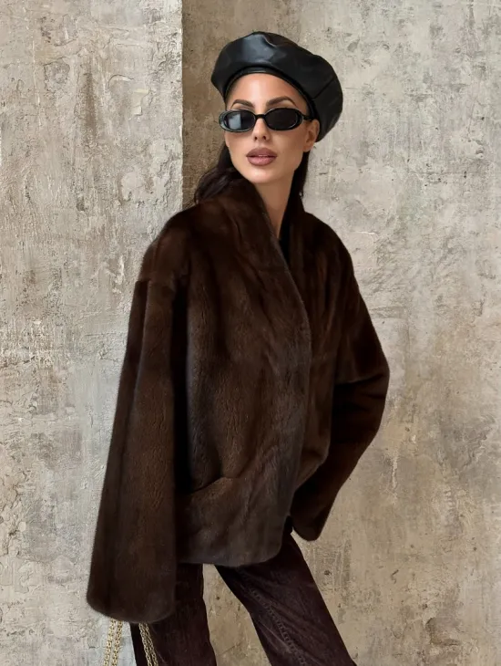Полушубок женский из меха аукционной норки Браун Вельвет