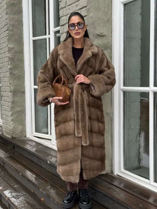 Шуба - кимоно из меха норки Saga Furs в натуральном цвете пастель