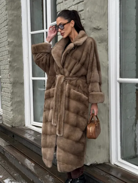 Шуба - кимоно из меха норки Saga Furs в натуральном цвете пастель