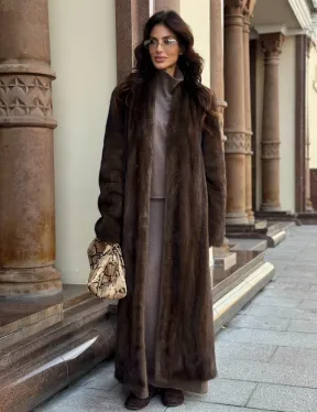 Модная длинная норковая шуба «зима 2025» из скандинавской норки - цвет орех