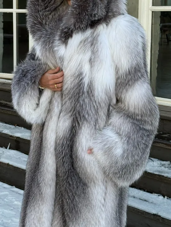 Длинная шуба из меха Arctic Fox с капюшоном, росшив - серая