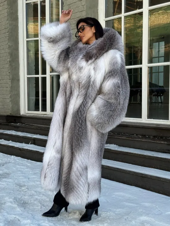Длинная шуба из меха Arctic Fox с капюшоном, росшив - серая