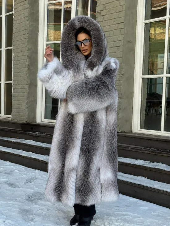 Длинная шуба из меха Arctic Fox с капюшоном, росшив - серая