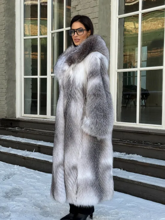 Длинная шуба из меха Arctic Fox с капюшоном, росшив - серая