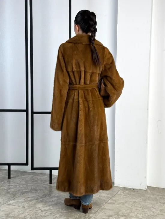 Классическая длинная норковая шуба под пояс - английский воротник