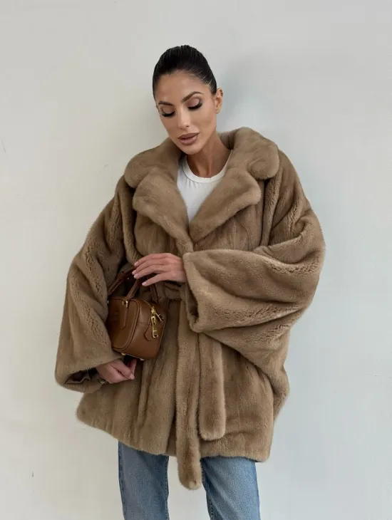 Шуба норковая SAGA FURS летучая мышь в натуральном цвете пастель