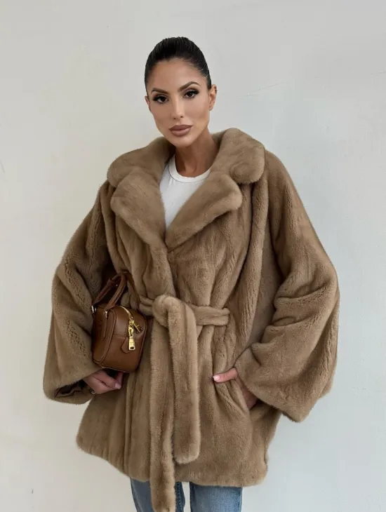 Шуба норковая SAGA FURS летучая мышь в натуральном цвете пастель