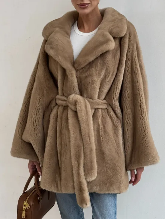 Шуба норковая SAGA FURS летучая мышь в натуральном цвете пастель