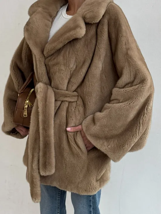 Шуба норковая SAGA FURS летучая мышь в натуральном цвете пастель