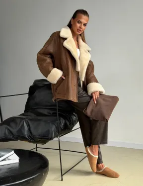 Коричневая женская винтажная дубленка на пуговицах