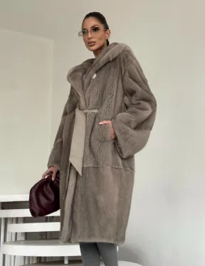 Норковая шуба кимоно с капюшоном кобра в натуральном сером цвете
