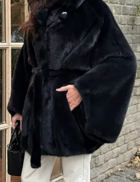 Меховое пончо из скандинавской норки с капюшоном - черный изумруд