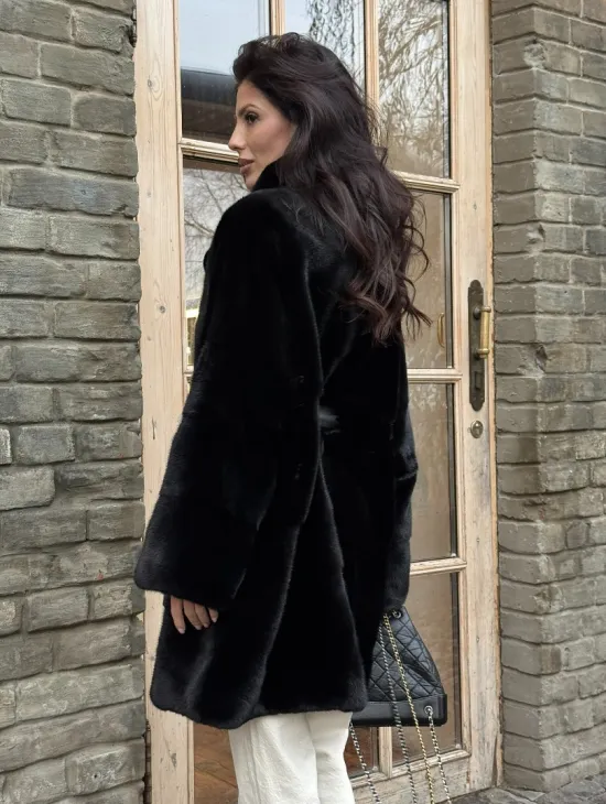 Меховое норковое полупальто из норки Blackglama с английским воротником