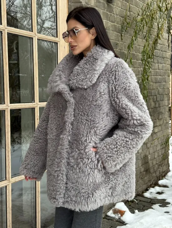 Короткая шубка - дублёнка из овчины