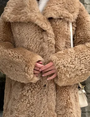 Шуба - дубленка из овчины в бежевом цвете
