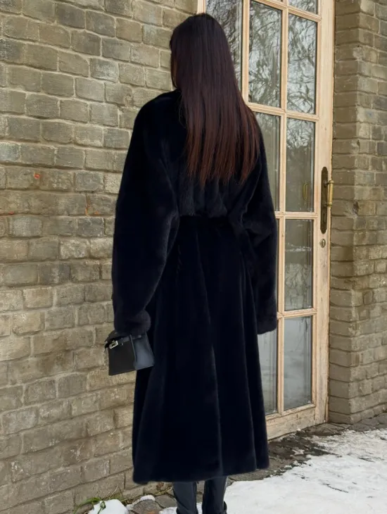 Шикарное норковое кимоно с английским воротником в темно-синем цвете