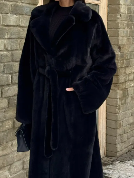 Шикарное норковое кимоно с английским воротником в темно-синем цвете