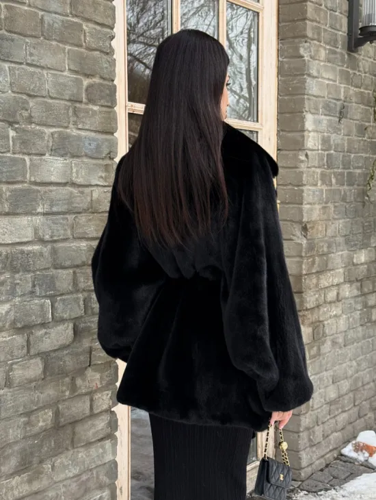 Шуба норковая летучая мышь из норки Blackglama - английский воротник