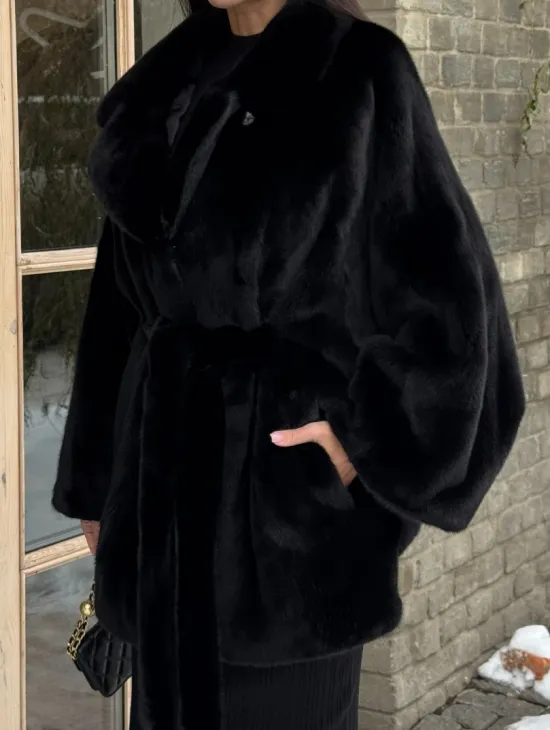 Шуба норковая летучая мышь из норки Blackglama - английский воротник