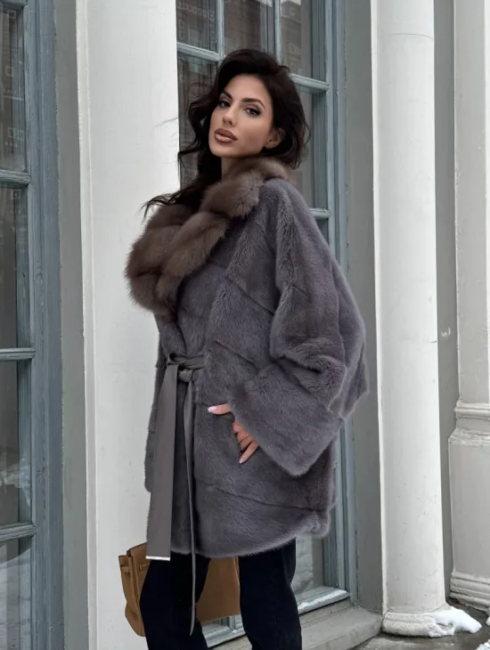 Полушубок летучая мышь из норки с воротником из куницы - цвет графит