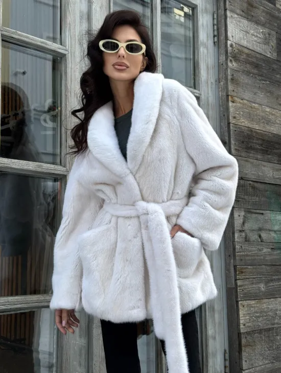 Светлый меховой жакет из норки с воротником шаль и меховым поясом - luxury fur