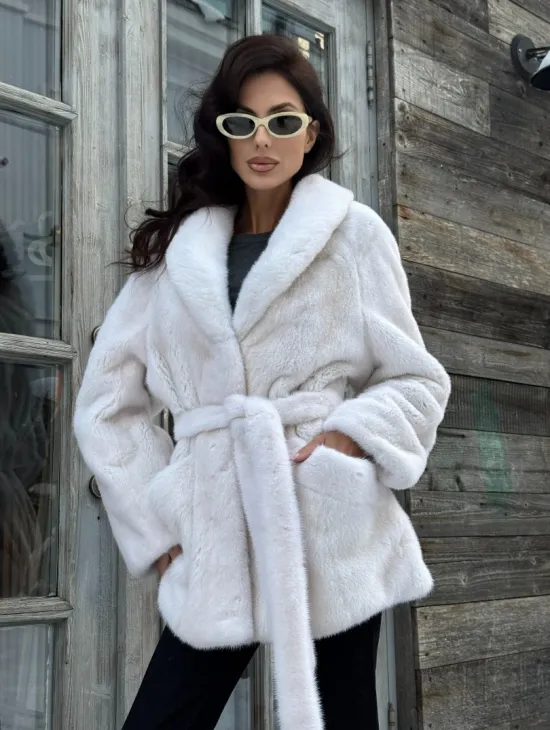 Светлый меховой жакет из норки с воротником шаль и меховым поясом - luxury fur