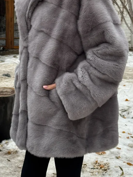 Полушубок норковый с капюшоном