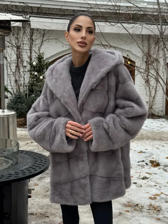 Полушубок норковый с капюшоном