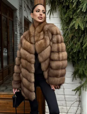 Полушубок из куницы с воротником V-образным