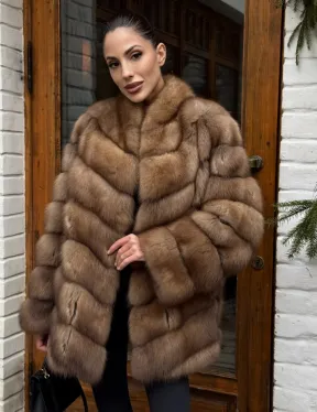 Полушубок из куницы с воротником V-образным