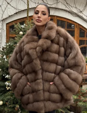 Полушубок оверсайз из меха куницы с английским воротником