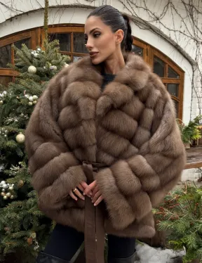 Полушубок оверсайз из меха куницы с английским воротником