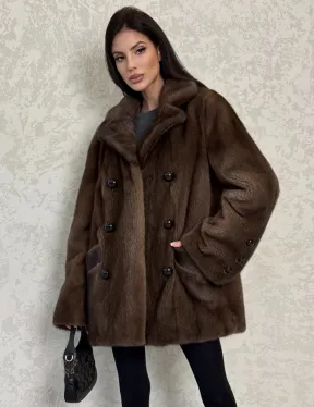 Шикарный норковый жакет с английским воротником и накладными карманами в цвете соболь